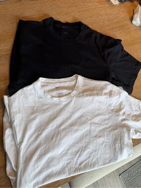 Bundle of 2 Nike Dri Fit Short Sleeve Crew Neck Tee Pack - Black & White